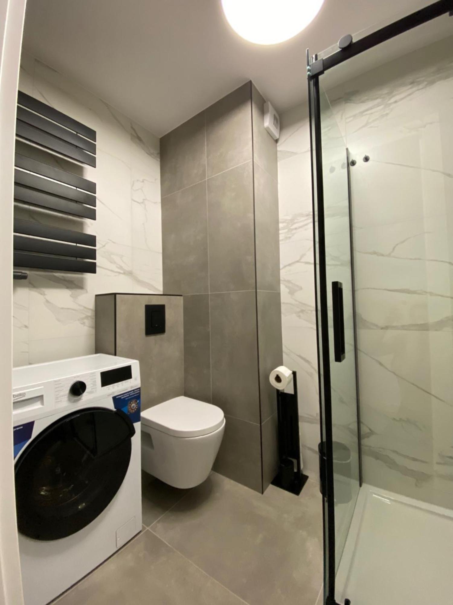 Vistula Avenue Free Parking, Swimming Pool, Sauna & Gym * Krakau