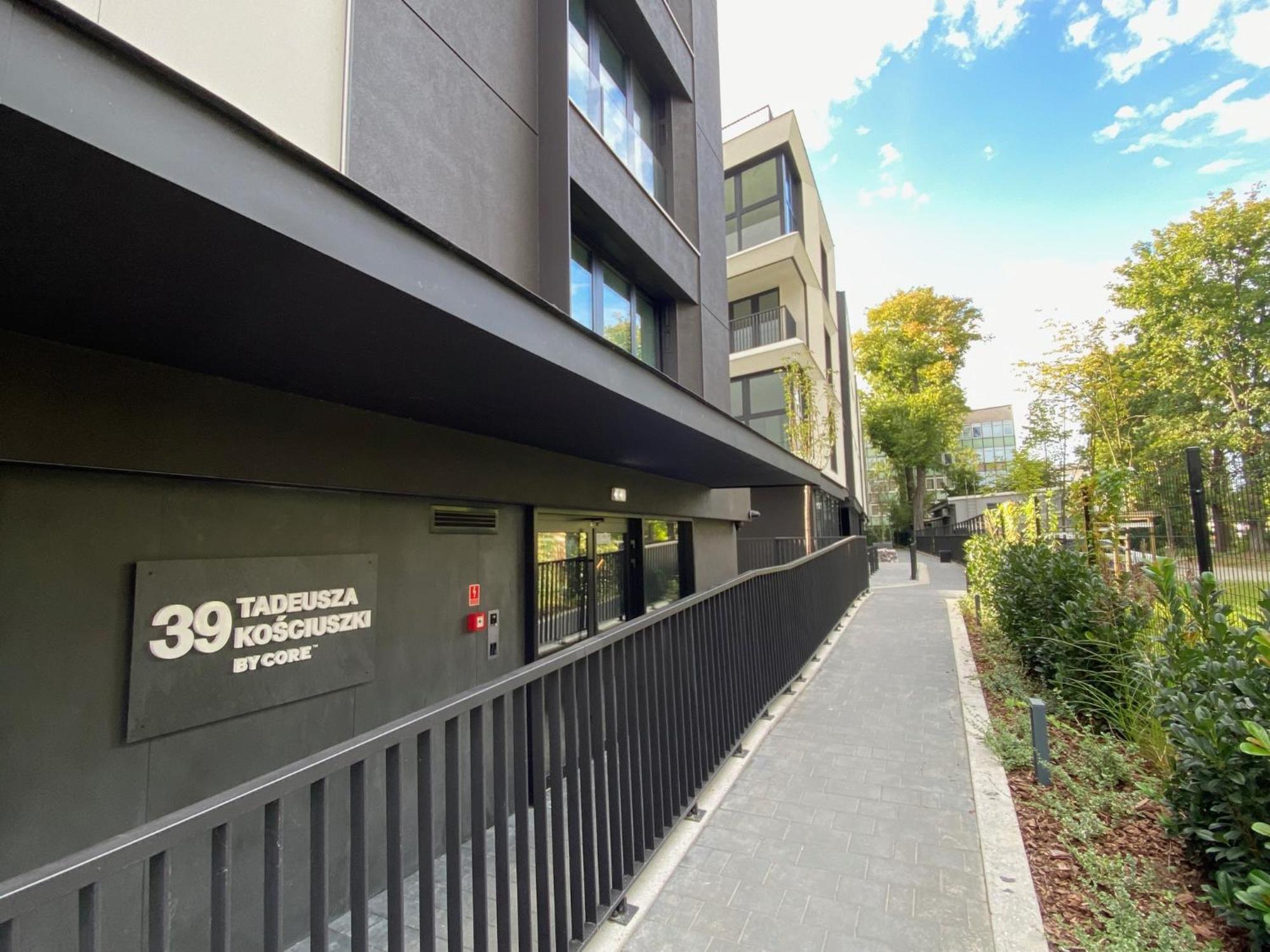 Vistula Avenue Free Parking, Swimming Pool, Sauna & Gym Apartament